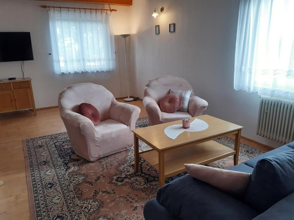 Penzion Sefcik Harichovce Buitenkant foto