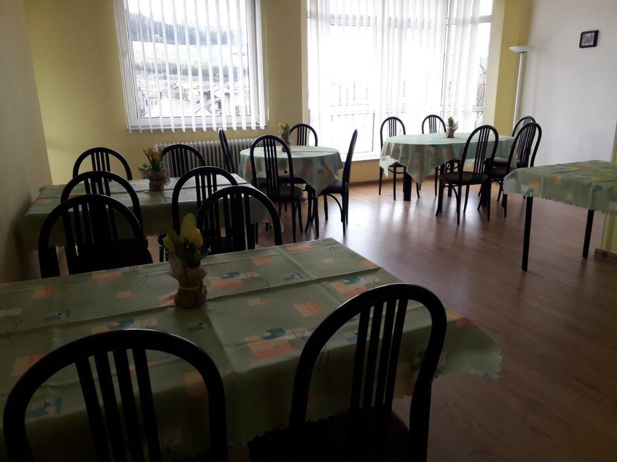 Penzion Sefcik Harichovce Buitenkant foto